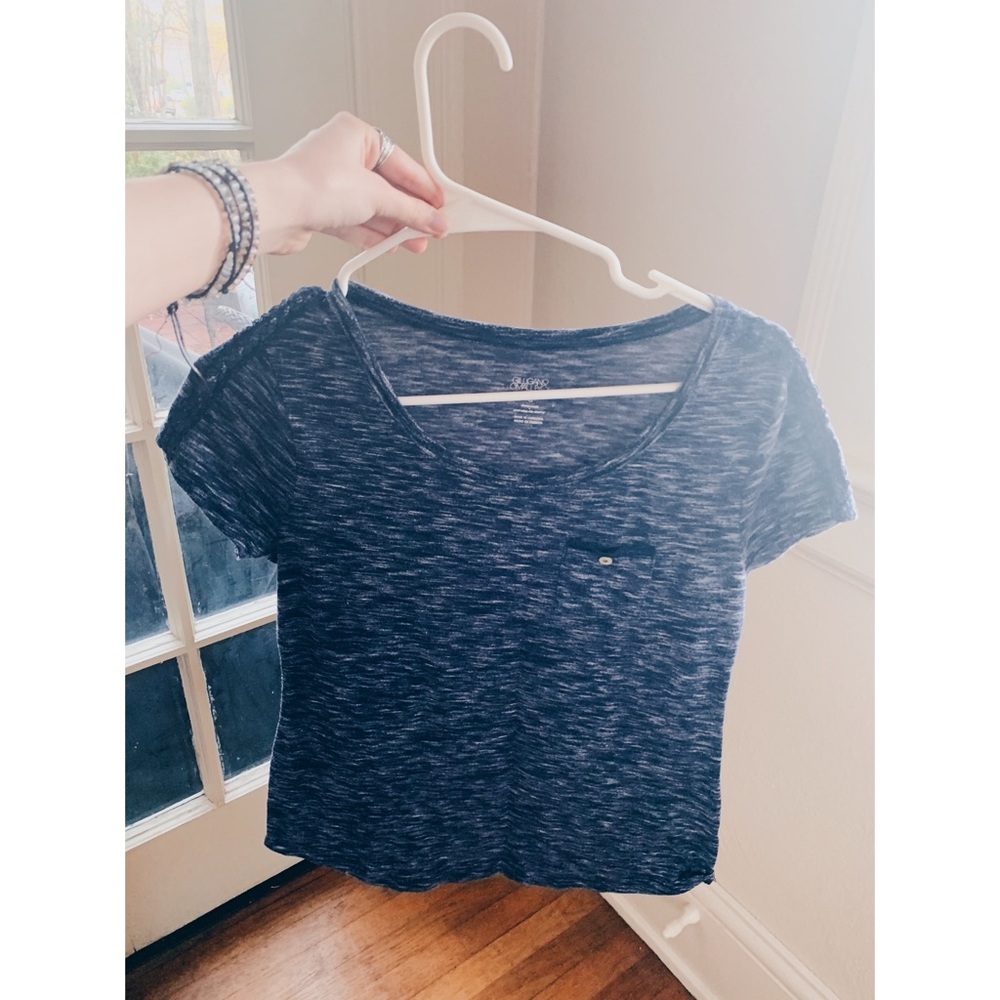 NAVY TOP WITH LACE DETAIL // SIZE M